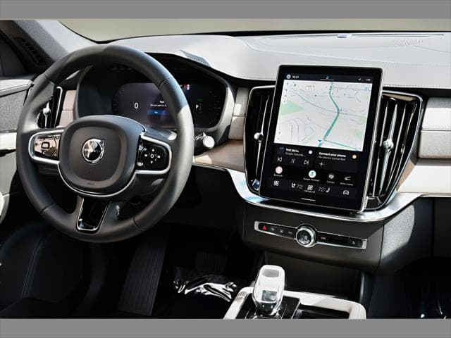 2026 Volvo XC90 Plug-In Hybrid SUV in Denim Blue Metallic thumbnail 18