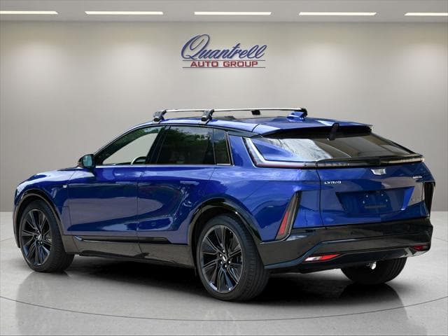 2025 Cadillac LYRIQ SUV in Opulent Blue Metallic thumbnail 6