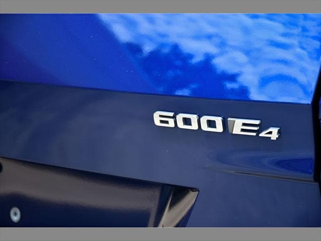 2025 Cadillac LYRIQ SUV in Opulent Blue Metallic thumbnail 29