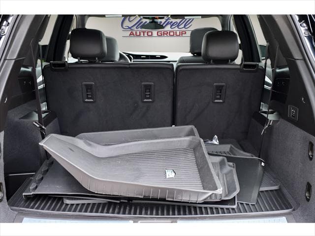 2024 Cadillac XT6 SUV in Stellar Black Metallic thumbnail 24