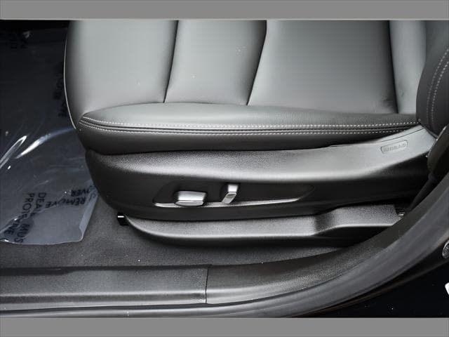 2024 Cadillac XT6 SUV in Stellar Black Metallic thumbnail 34