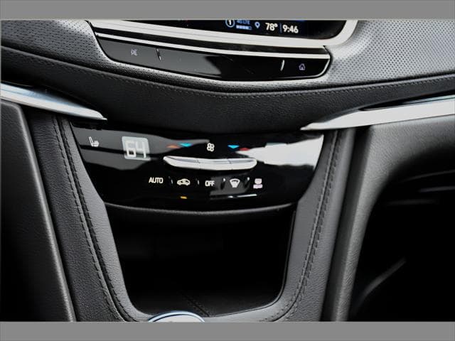2024 Cadillac XT6 SUV in Stellar Black Metallic thumbnail 38