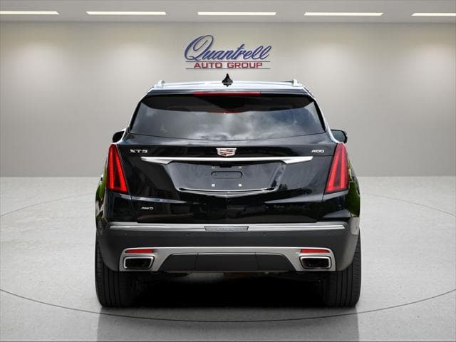2024 Cadillac XT5 SUV in Stellar Black Metallic thumbnail 5
