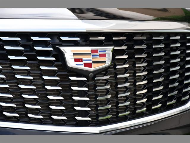 2024 Cadillac XT5 SUV in Stellar Black Metallic thumbnail 10