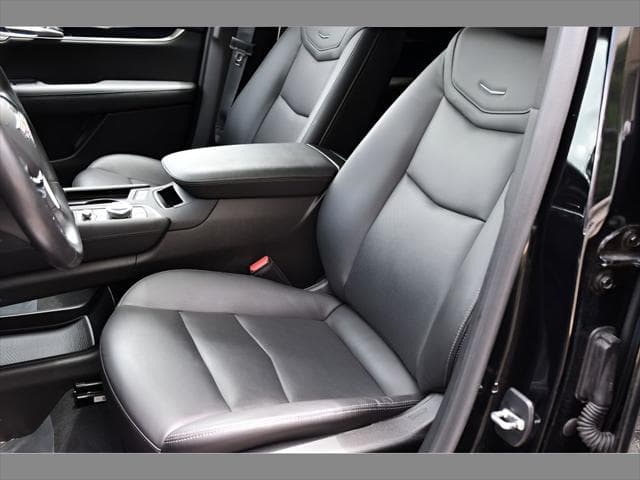 2024 Cadillac XT5 SUV in Stellar Black Metallic thumbnail 14