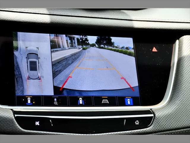 2024 Cadillac XT5 SUV in Stellar Black Metallic thumbnail 22