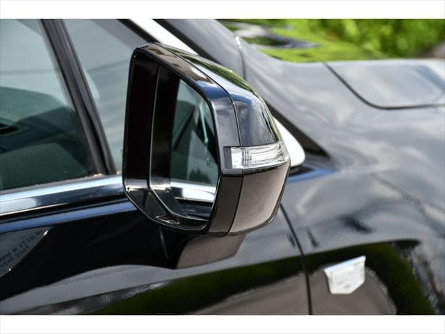 2024 Cadillac XT5 SUV in Stellar Black Metallic thumbnail 31