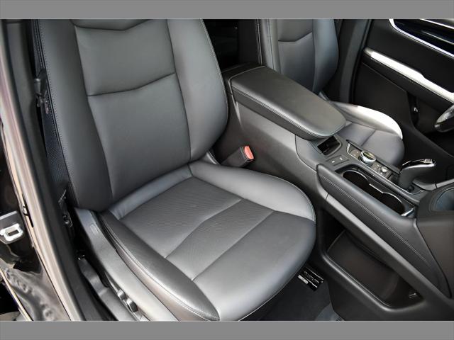 2024 Cadillac XT5 SUV in Stellar Black Metallic thumbnail 32