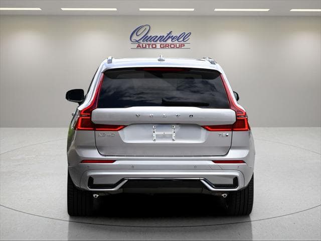 2026 Volvo XC60 Plug-In Hybrid SUV in Aurora Silver thumbnail 5