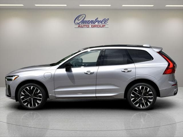 2026 Volvo XC60 Plug-In Hybrid SUV in Aurora Silver thumbnail 7