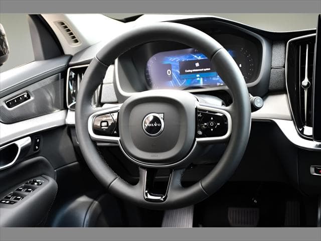 2026 Volvo XC90 SUV in Onyx Black Metallic thumbnail 17