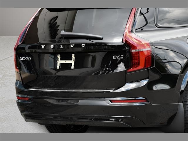 2026 Volvo XC90 SUV in Onyx Black Metallic thumbnail 31