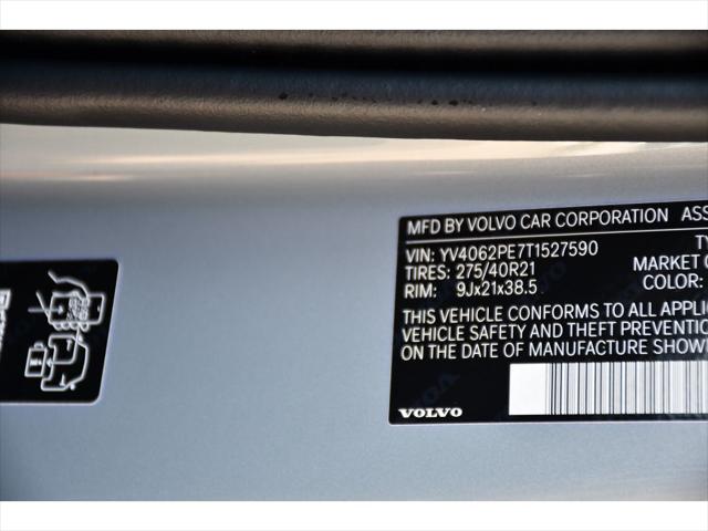 2026 Volvo XC90 SUV in Vapour Grey Metallic thumbnail 28