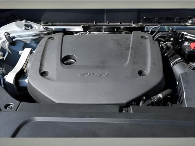 2026 Volvo XC90 SUV in Vapour Grey Metallic thumbnail 26