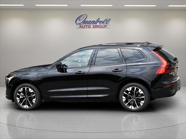 2026 Volvo XC60 Plug-In Hybrid SUV in Onyx Black Metallic thumbnail 7