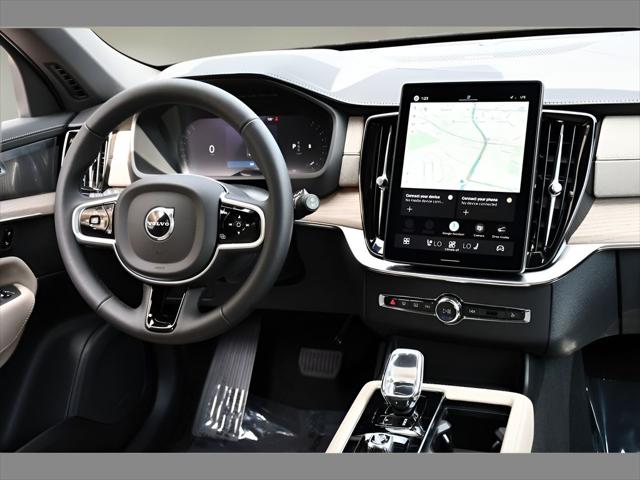 2026 Volvo XC90 SUV in Aurora Silver thumbnail 18