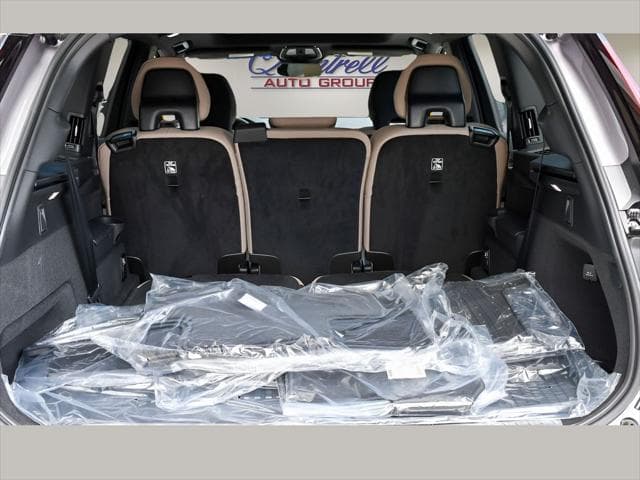 2026 Volvo XC90 SUV in Aurora Silver thumbnail 23