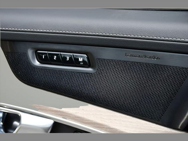 2026 Volvo XC90 SUV in Aurora Silver thumbnail 27