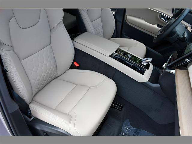 2026 Volvo XC90 SUV in Aurora Silver thumbnail 30