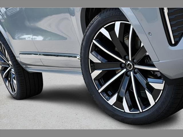 2026 Volvo XC90 SUV in Vapour Grey Metallic thumbnail 11