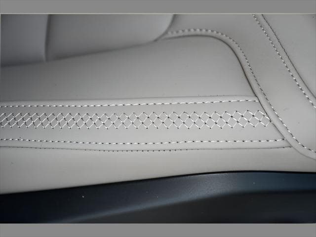 2026 Volvo XC90 SUV in Vapour Grey Metallic thumbnail 33