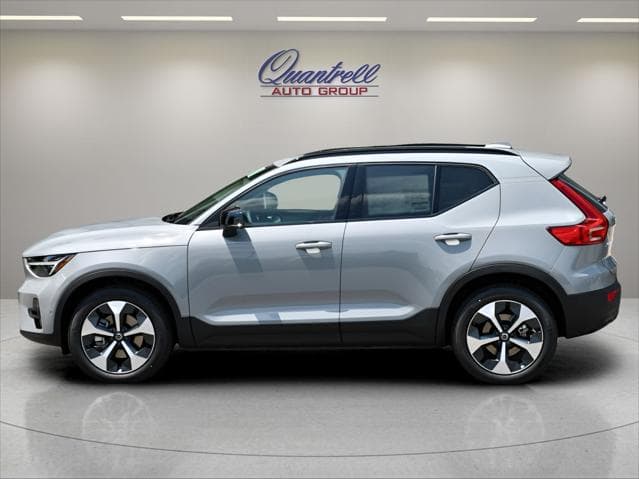 2026 Volvo XC40 SUV in Vapour Grey Metallic thumbnail 7