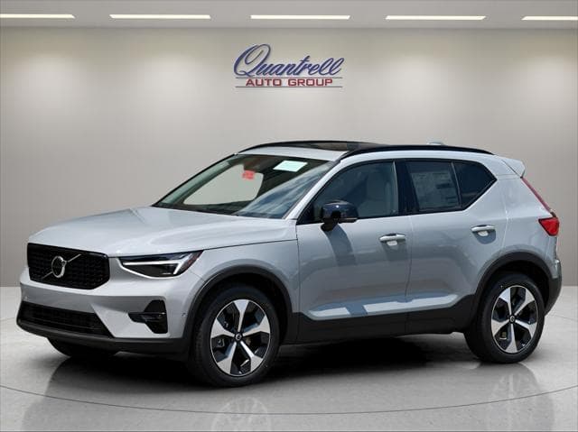2026 Volvo XC40 SUV in Vapour Grey Metallic thumbnail 8