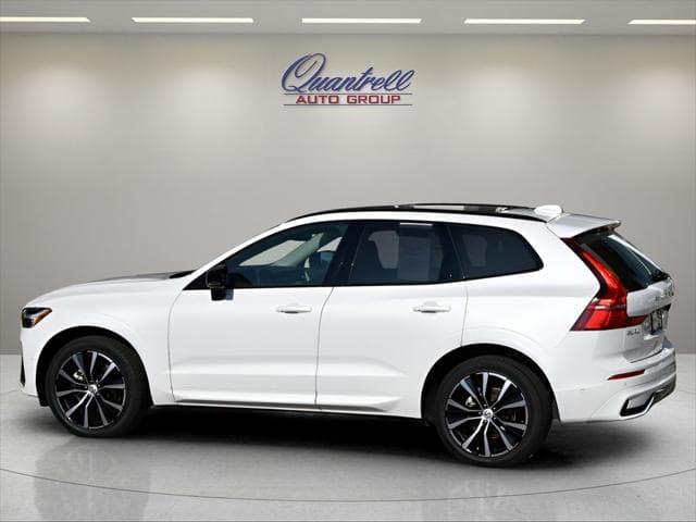 2025 Volvo XC60 SUV in Crystal White Metallic thumbnail 7