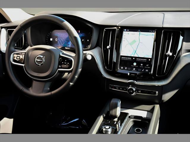 2025 Volvo XC60 SUV in Crystal White Metallic thumbnail 17