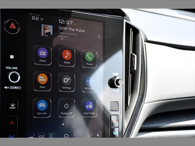 2026 Subaru Crosstrek SUV in Ice Silver Metallic thumbnail 21