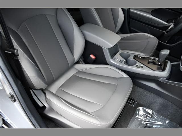 2026 Subaru Crosstrek SUV in Ice Silver Metallic thumbnail 29