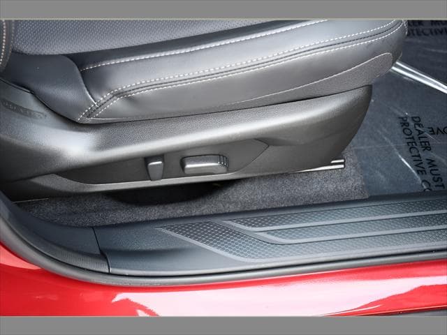 2026 Subaru Outback SUV in Crimson Red Pearl thumbnail 32
