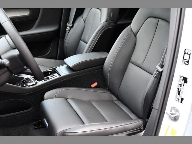 2026 Volvo XC40 SUV in Cloud Blue thumbnail 12