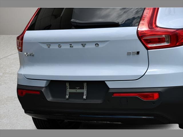 2026 Volvo XC40 SUV in Cloud Blue thumbnail 27