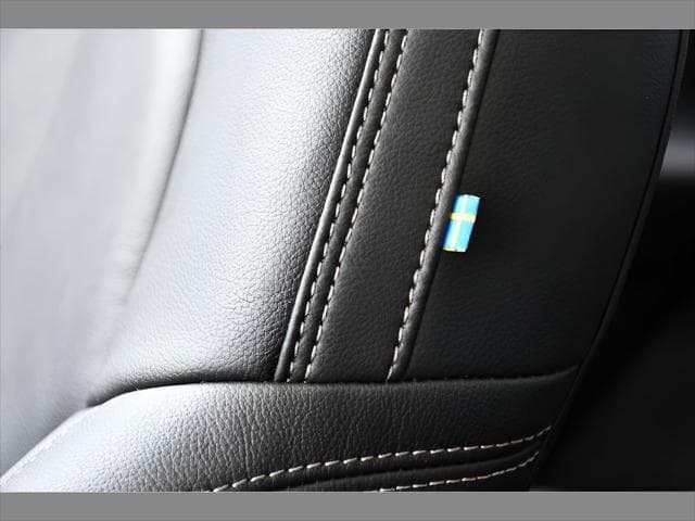2026 Volvo XC40 SUV in Cloud Blue - Image 39