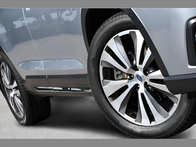 2021 Subaru Ascent SUV in Ice Silver Metallic thumbnail 11