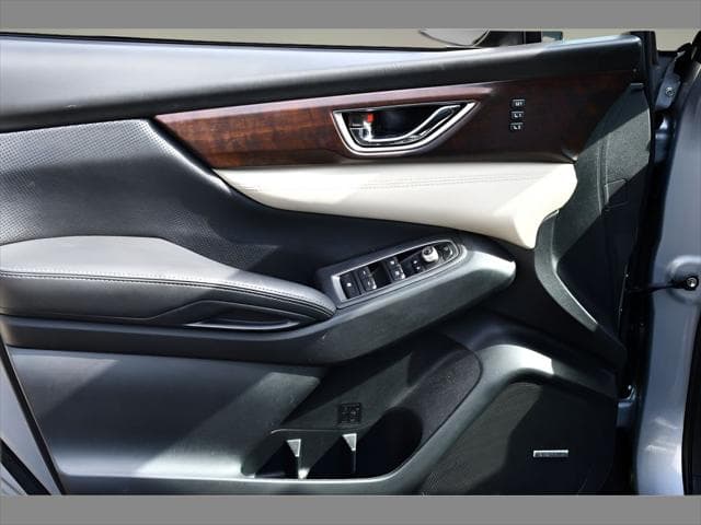 2021 Subaru Ascent SUV in Ice Silver Metallic thumbnail 27