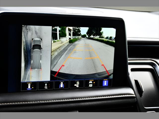 2024 Chevrolet Tahoe SUV in Black thumbnail 22