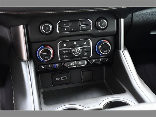 2024 Chevrolet Tahoe SUV in Black thumbnail 37
