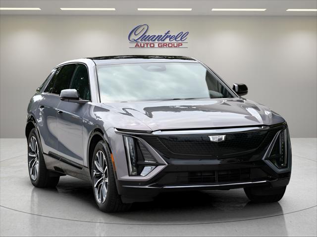 2024 Cadillac LYRIQ SUV in Celestial Metallic thumbnail 2