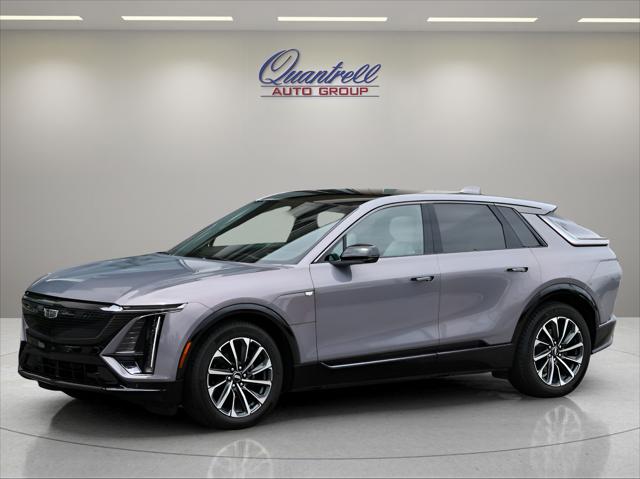 2024 Cadillac LYRIQ SUV in Celestial Metallic thumbnail 8