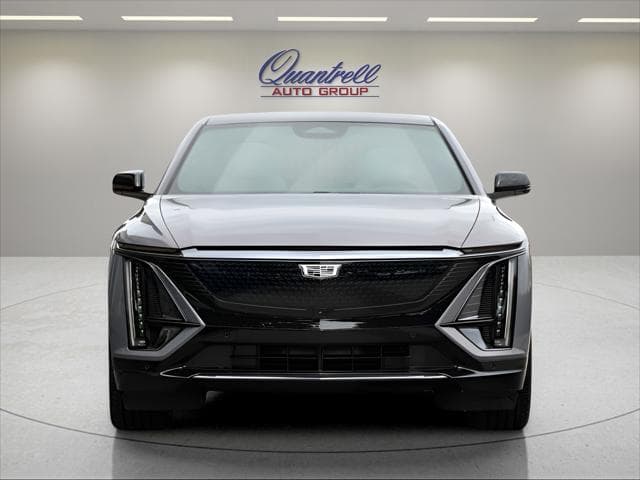 2024 Cadillac LYRIQ SUV in Celestial Metallic thumbnail 9