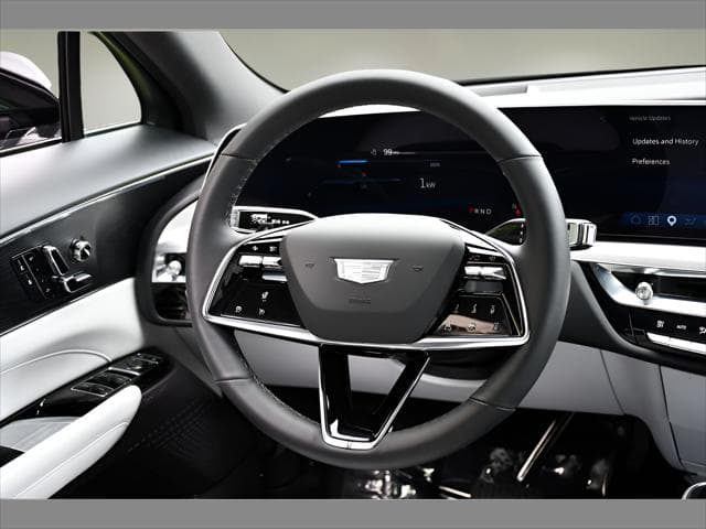 2024 Cadillac LYRIQ SUV in Celestial Metallic thumbnail 17