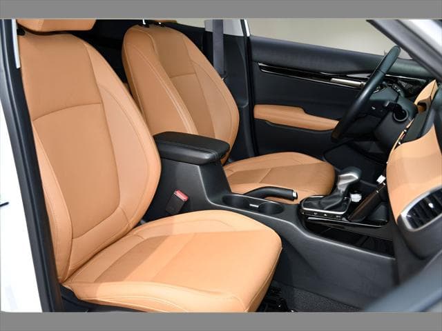 2024 Kia Seltos SUV in Snow White Pearl thumbnail 32