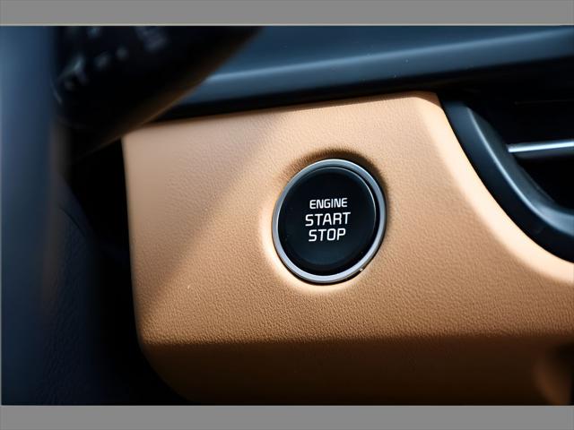 2024 Kia Seltos SUV in Snow White Pearl thumbnail 35