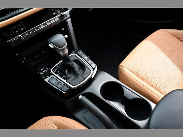 2024 Kia Seltos SUV in Snow White Pearl thumbnail 36