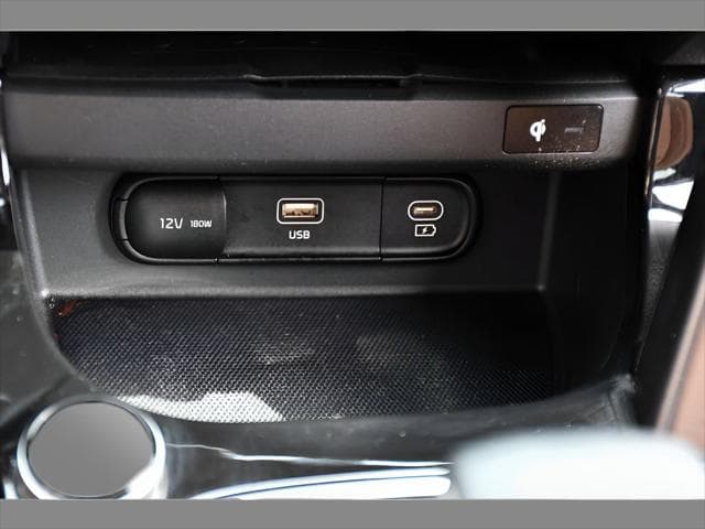 2024 Kia Seltos SUV in Snow White Pearl thumbnail 38