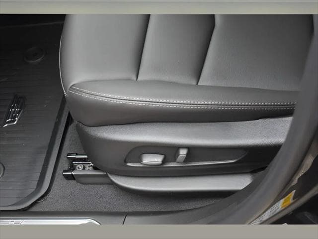2026 Cadillac XT5 SUV in Stellar Black Metallic thumbnail 31