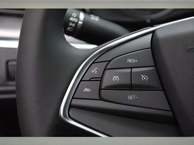 2026 Cadillac XT5 SUV in Stellar Black Metallic thumbnail 32