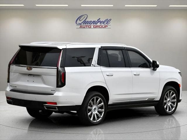 2023 Cadillac Escalade SUV in Crystal White Tricoat thumbnail 4